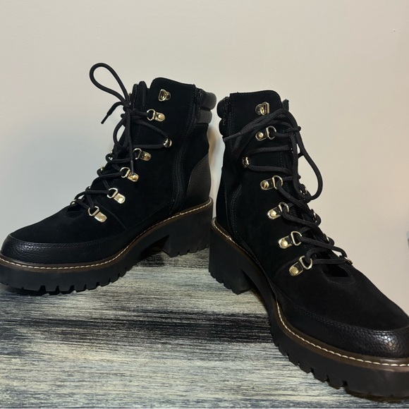 Giani Bernini Maddyson Lace-Up Lug Sole Ankle Boots | Womens Size 11 - Picture 11 of 11